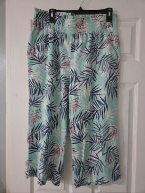 Mint Tropical Palm Print Wide-Leg Linen Pants .